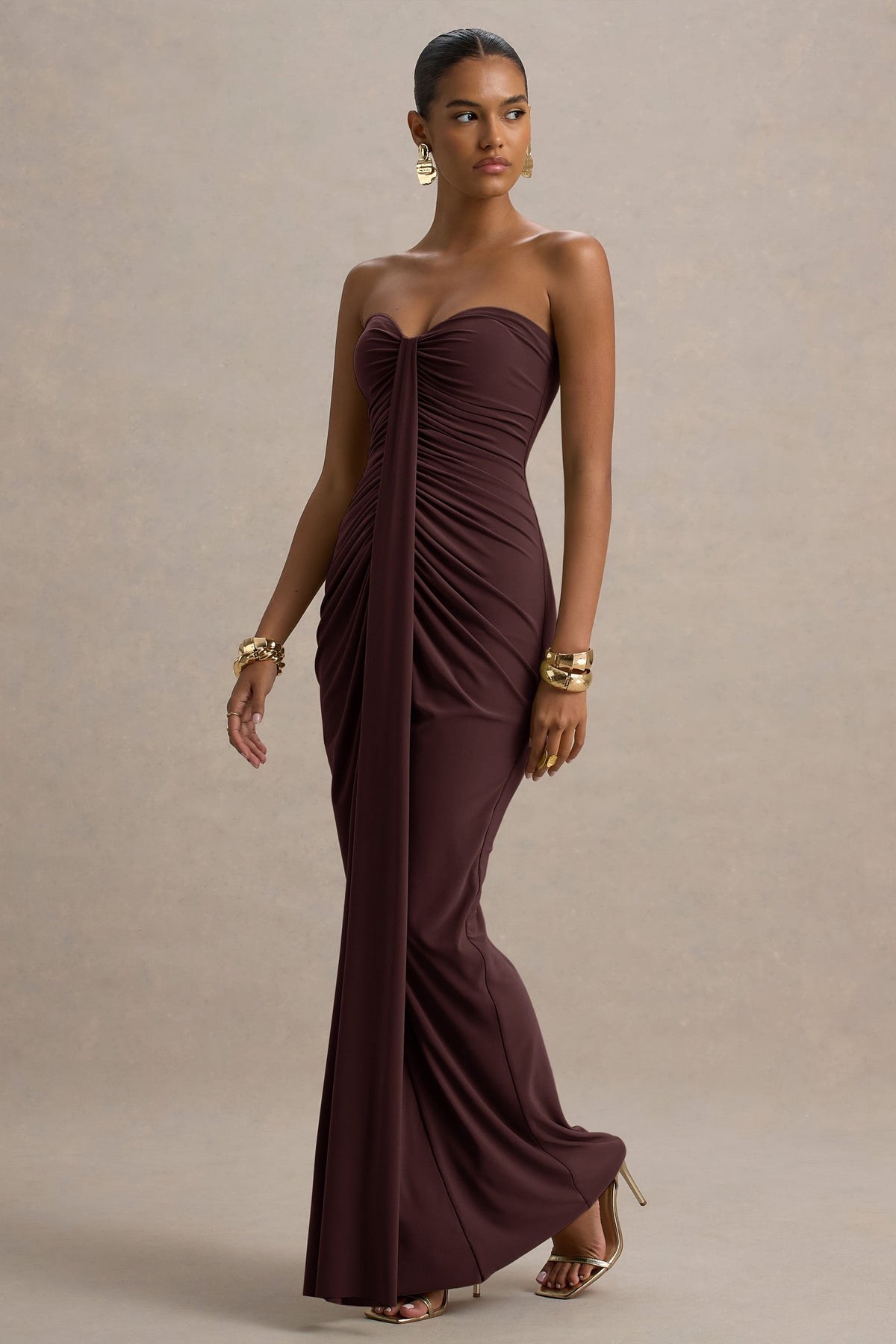 Ali | Vestido largo Marrón con escote corazón y detalles fruncidos
