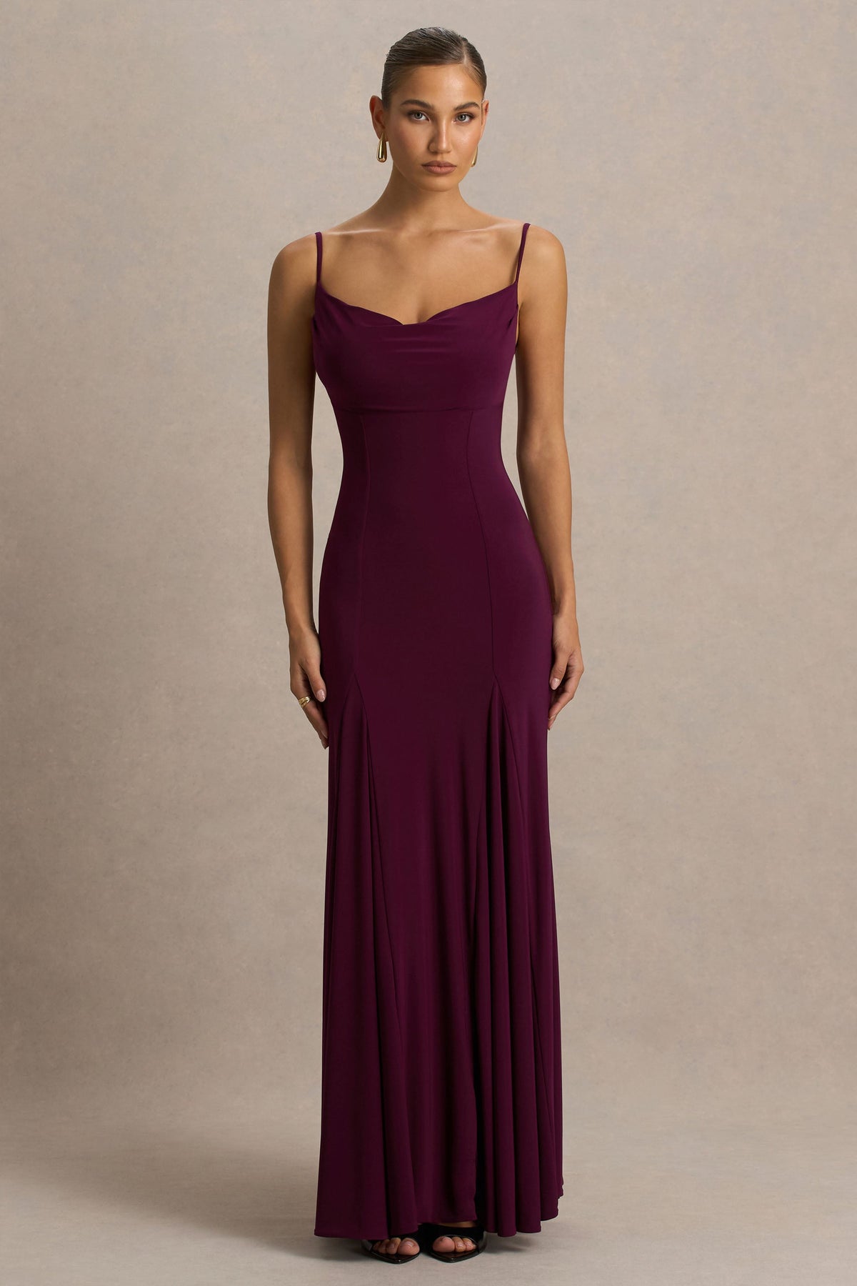 Gabbie | Vestido Largo Burdeos Con Escote Drapeado y Espalda De Malla