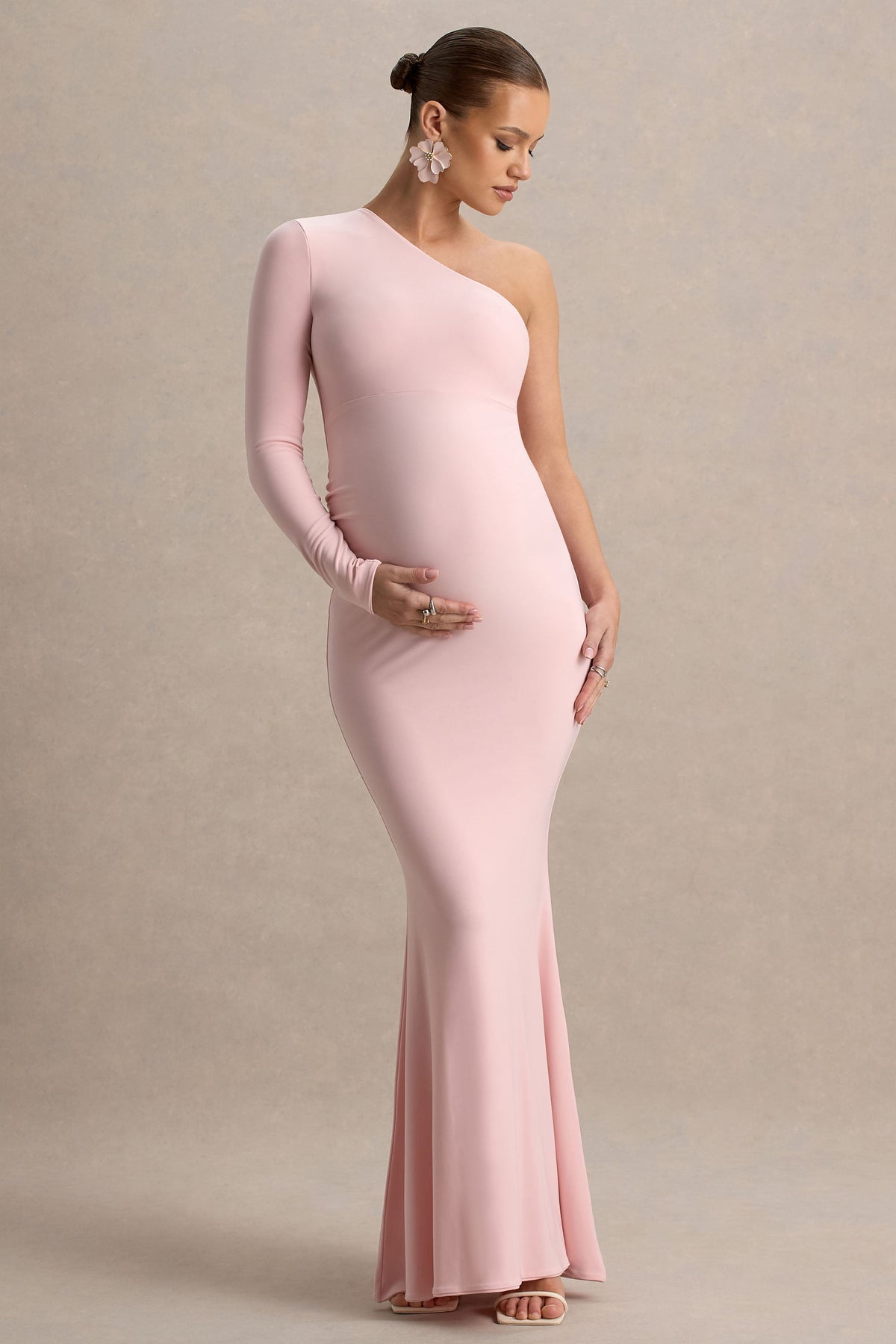 Heloise | Vestido largo premamá en  Rosa Asimétrico de Una Manga
