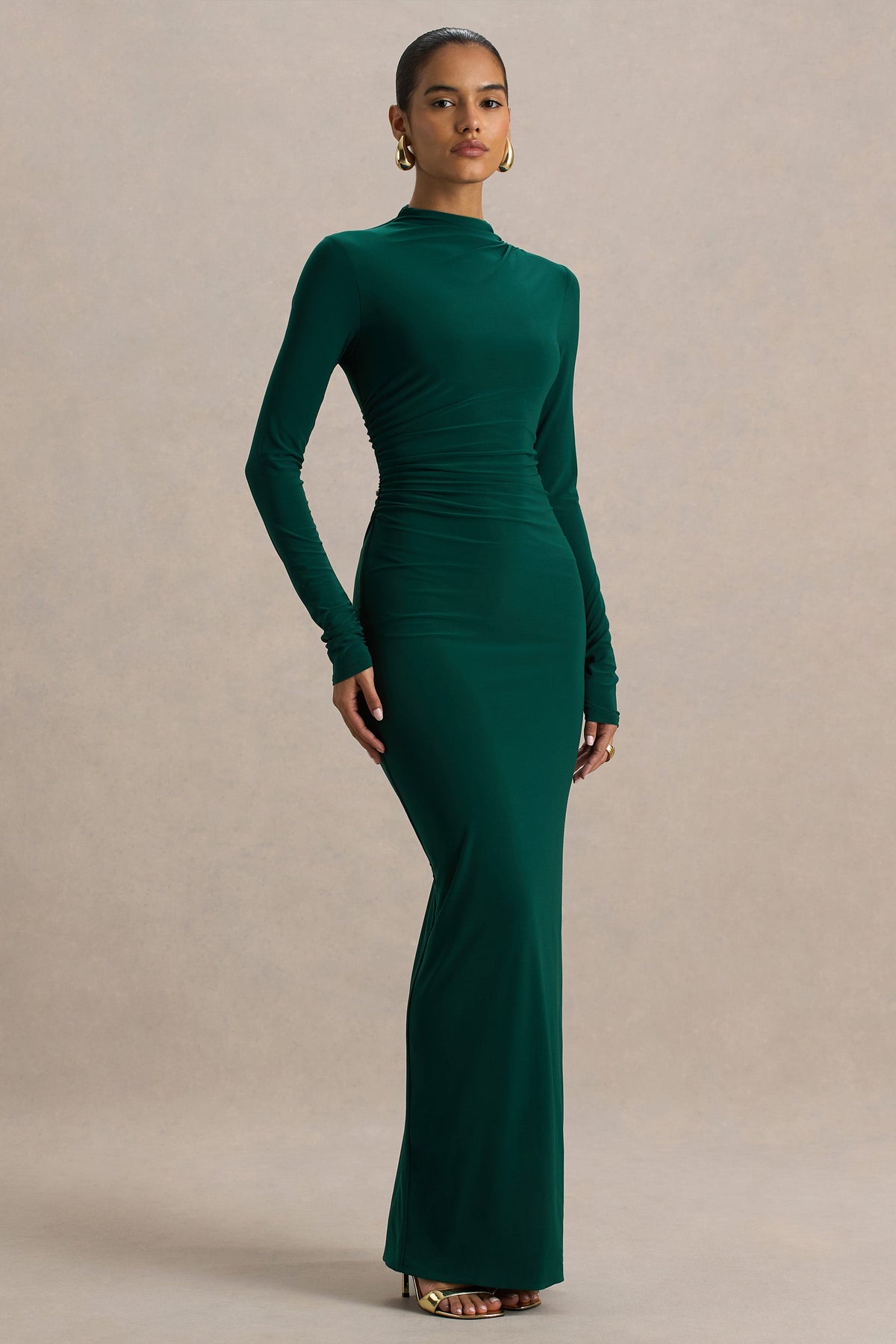 Eden | Vestido Largo Verde Botella con Escote Alto y Detalles Fruncidos