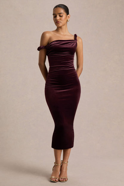 Carella | Vestido Midi Asimétrico de Terciopelo Burdeos con Detalle Retorcido