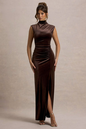 Abilene | Vestido largo de Terciopelo Chocolate de Cuello Alto con Abertura