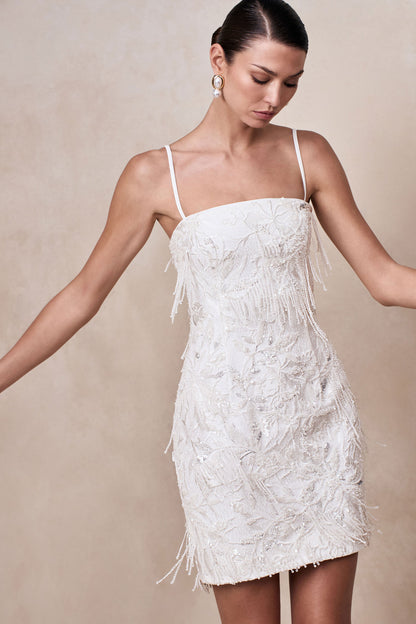 Paulina | Vestido Corto Blanco Adornado Con Escote Palabra De Honor