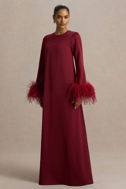 Adella | Vestido Largo de Satén Burdeos con Detalle de Plumas