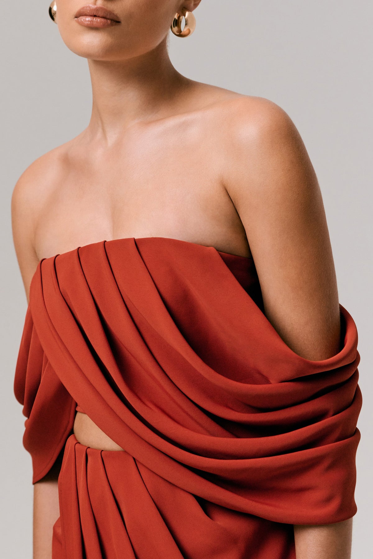 Talika | Top Corto Bardot Terracota con Mangas Drapeadas