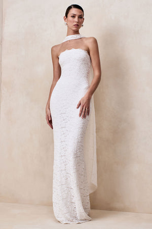 Massima | Vestido Largo Blanco De Encaje Premium Con Escote Bandeau [not translated] Y Detalle Pañuelo