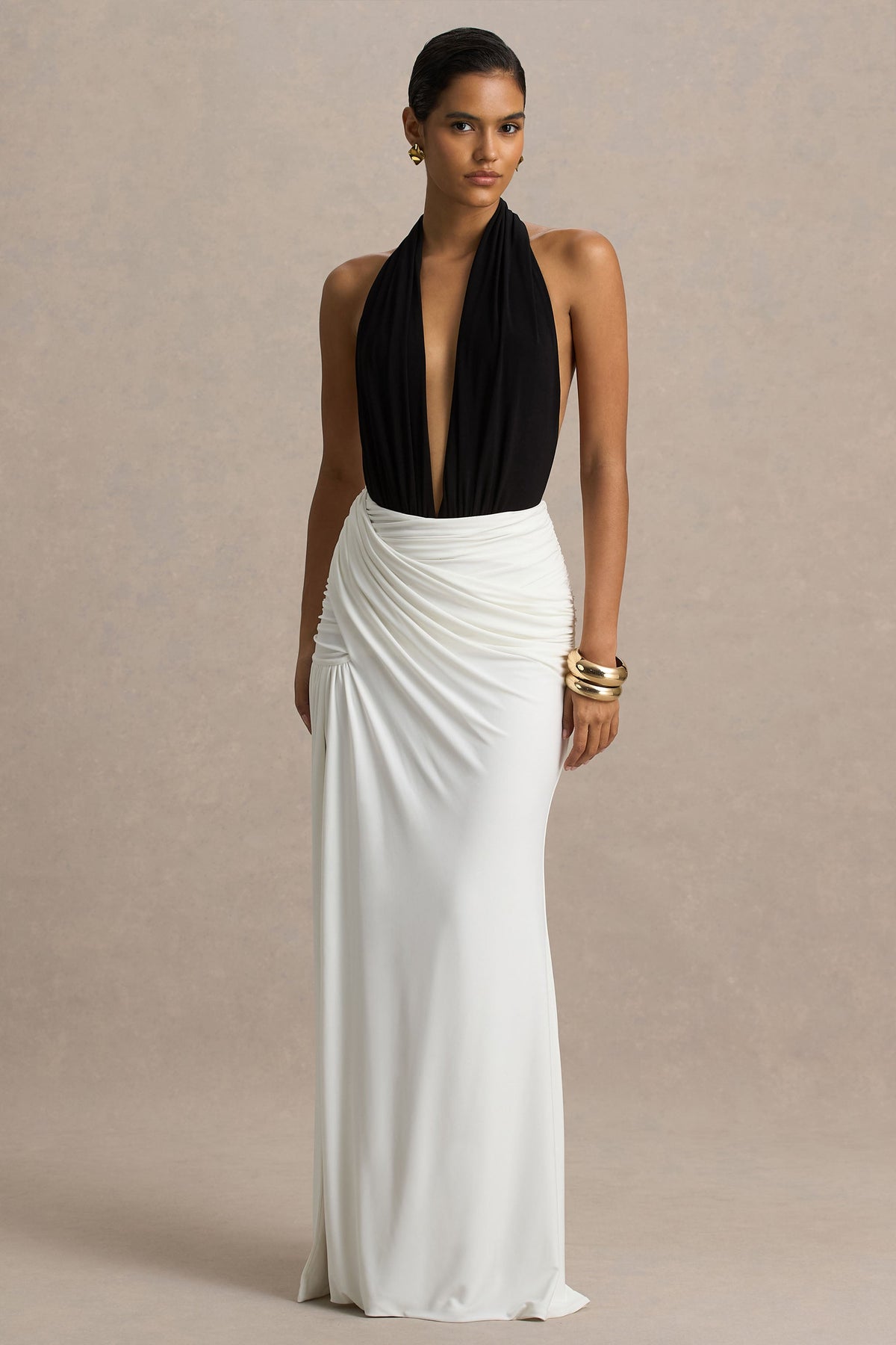 Tilly | Vestido Cruzado Largo Negro Y Blanco Con Escote Profundo Extremo Y Detalles Fruncidos