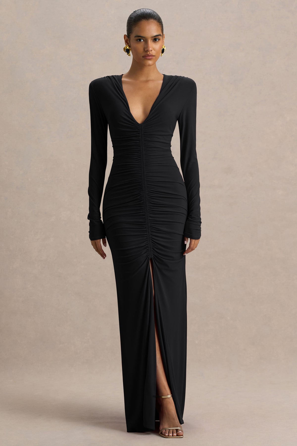 Jewel | Vestido Largo de cuello de pico profundo negro con abertura frontal y detalle fruncido