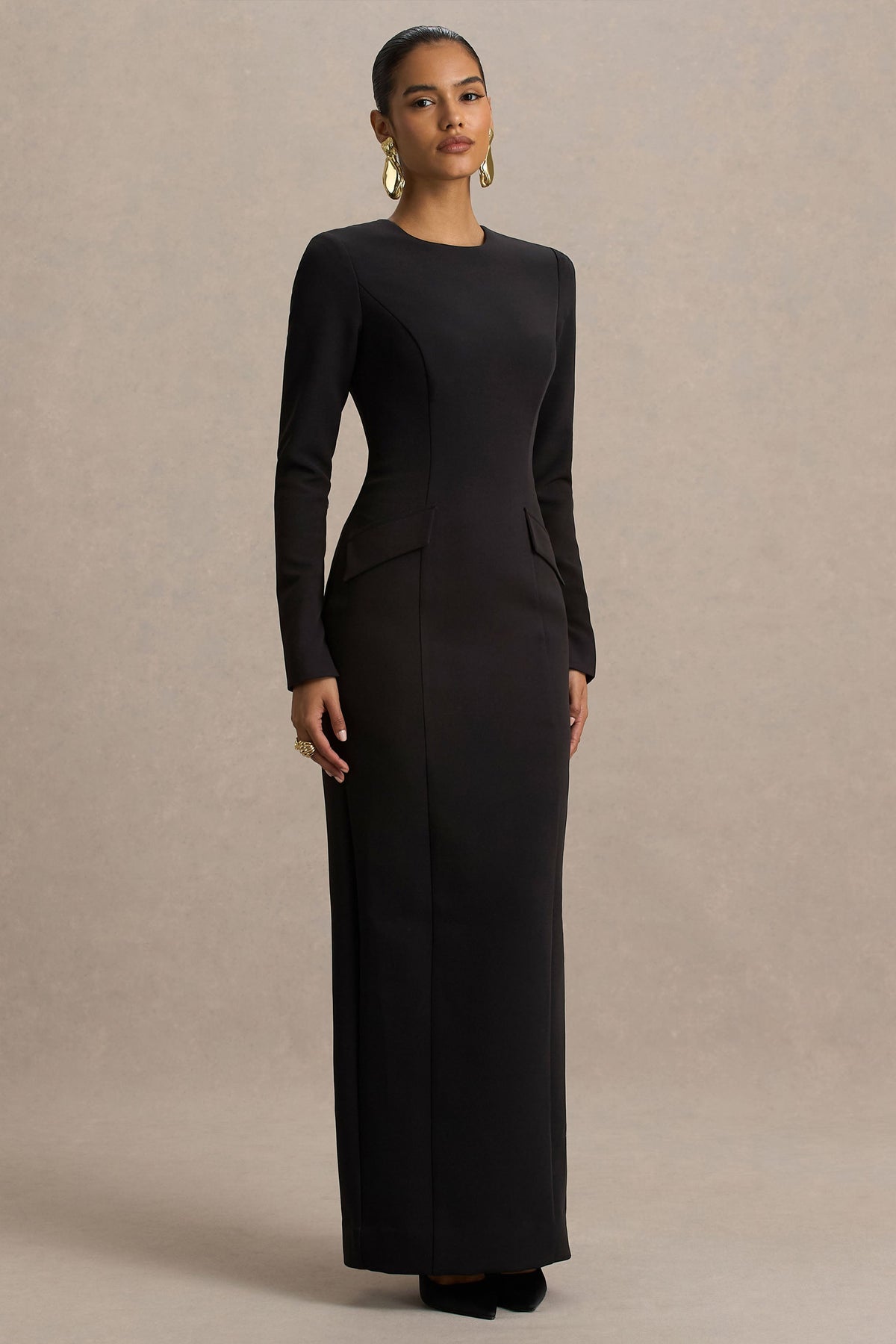Valia | Vestido Largo Negro con Cuello Redondo