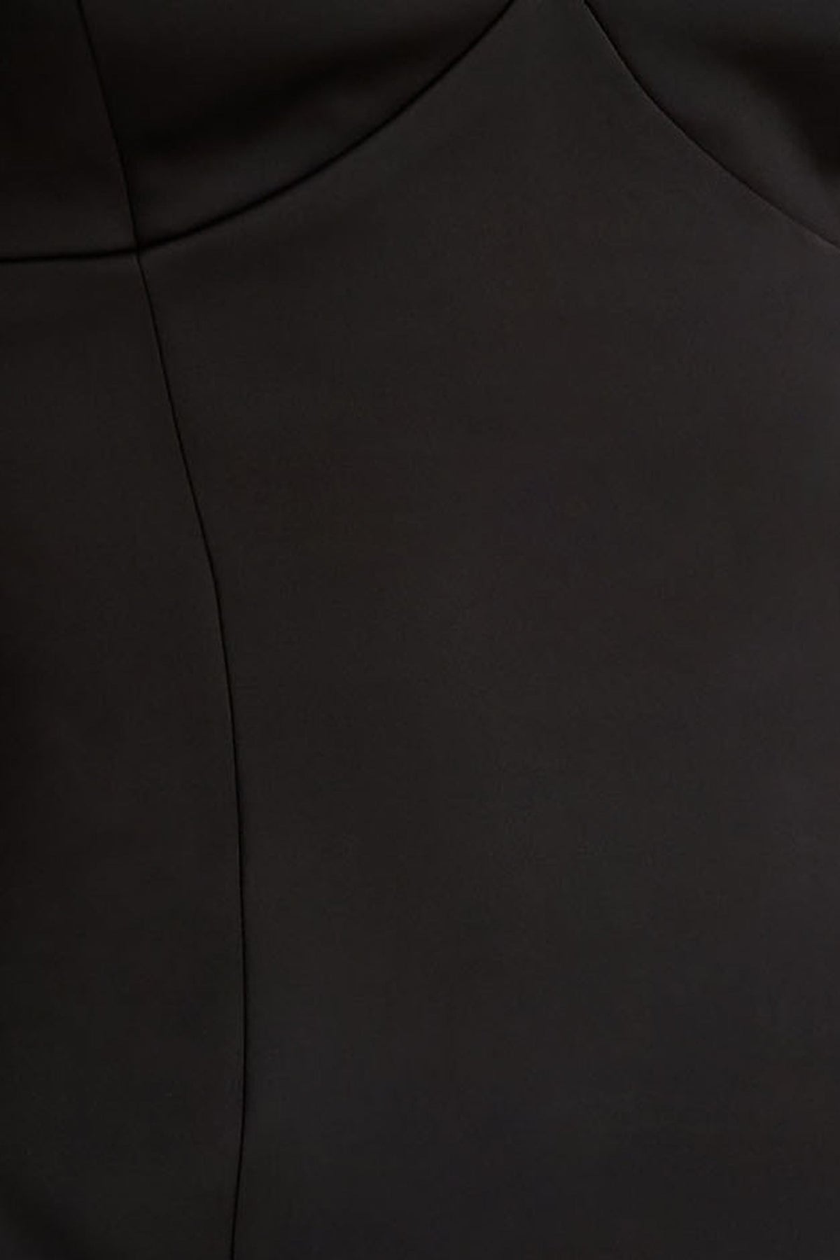 Elara | Vestido corto de satén negro con escote pronunciado
