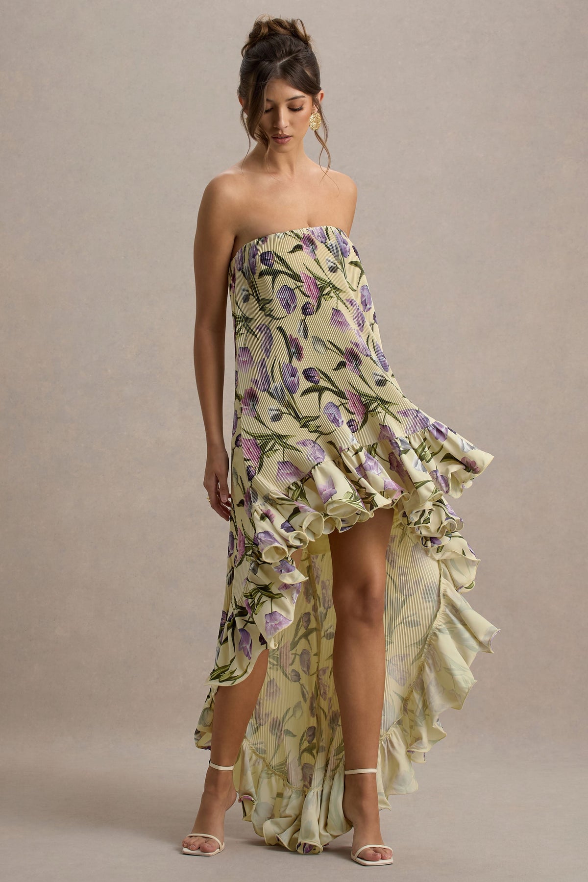 Whistler | Vestido largo con estampado floral con Volantes y Dobladillo Asimétrico