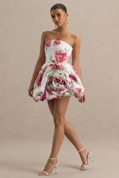 Adira | Vestido corto palabra de honor con estampado floral crema, falda globo y detalle de volante