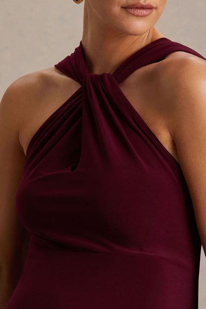 Lyra | Vestido Largo burdeos con cuello halter cruzado y capa
