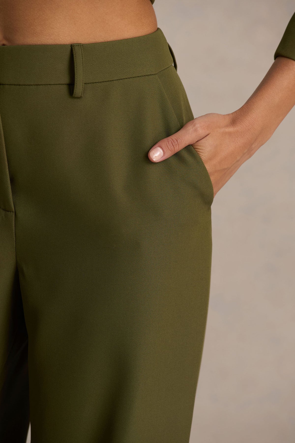 Silvia | Pantalones Verde Oliva de Corte Recto