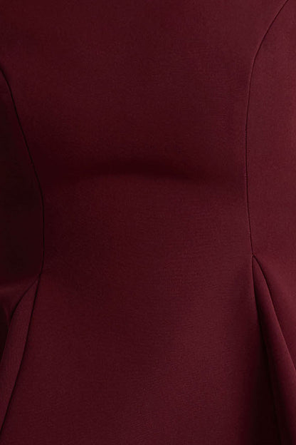 Eletta | Vestido Corto Burdeos con Cuello Redondo y Detalle de Pedrería