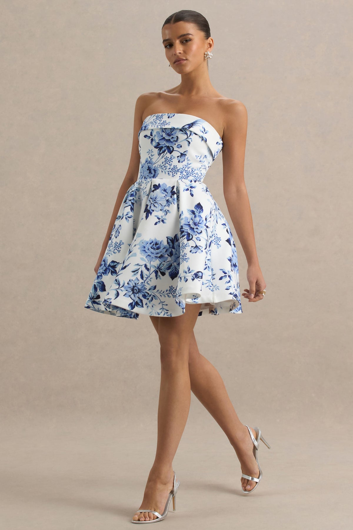 Fiorenza | Vestido corto con falda plisada y estampado floral azulado