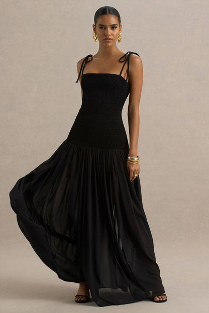 Maeva | Vestido largo negro con escote cuadrado y cuerpo fruncido