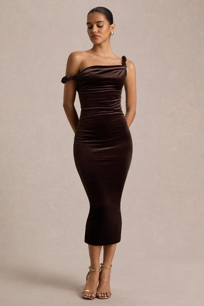Carella | Vestido Midi Asimétrico de Terciopelo Marrón con Retorcido