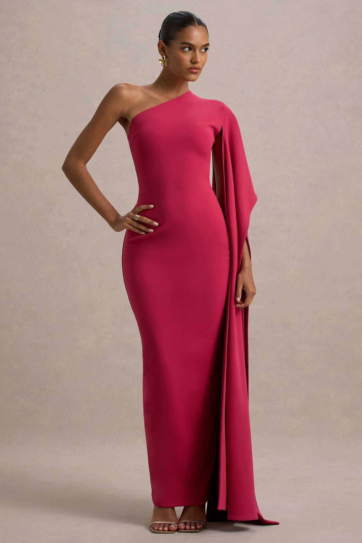 Lily | Vestido Largo Asimétrico Rosa Fucsia y Burdeos con Manga Capa