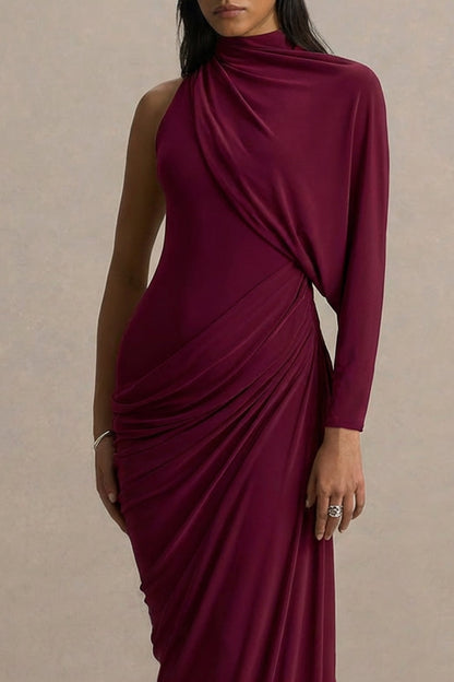 Aphra | Vestido Largo burdeos con escote alto y manga capa