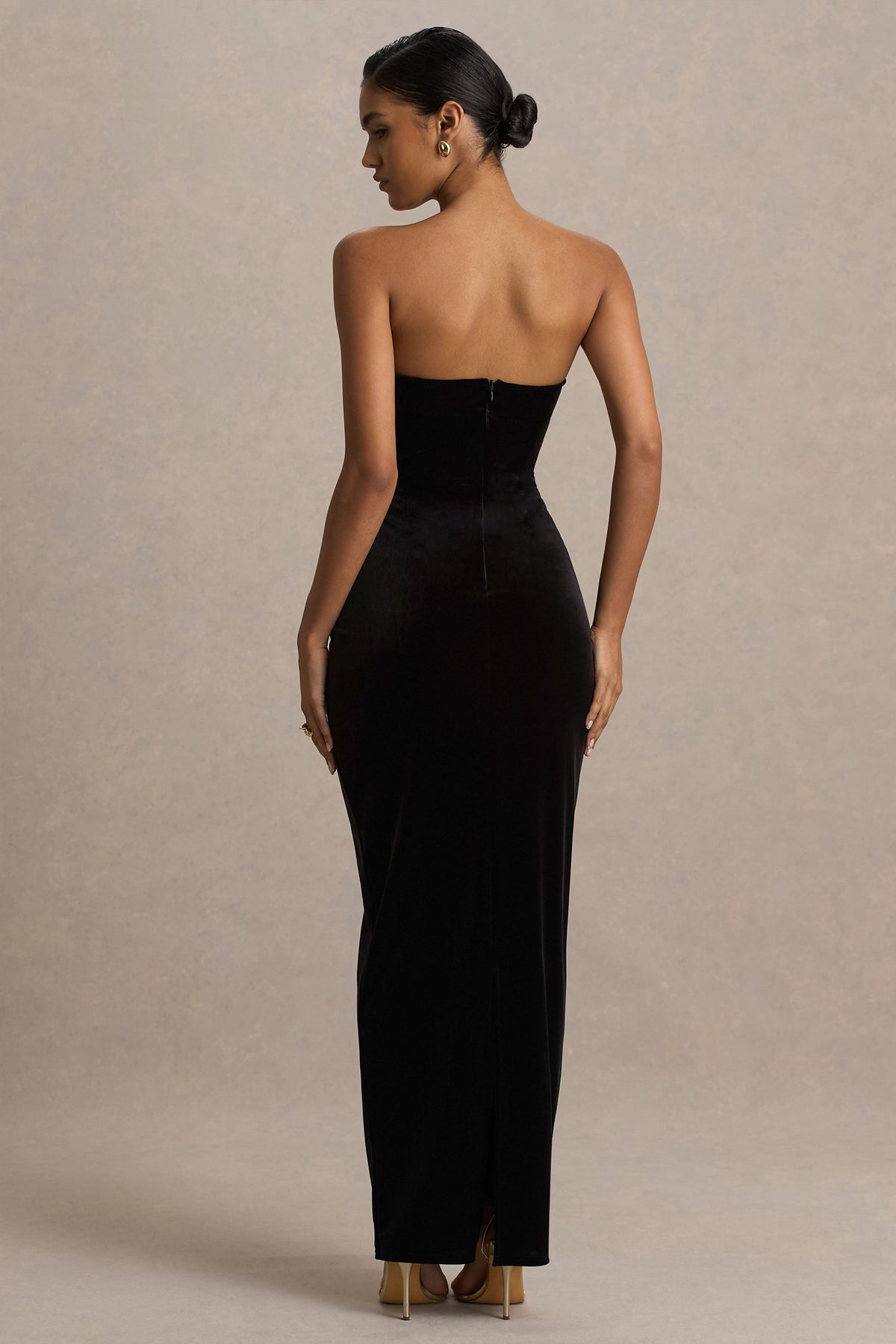 Illusion | Vestido Largo Negro De Terciopelo Palabra De Honor Con Lazo