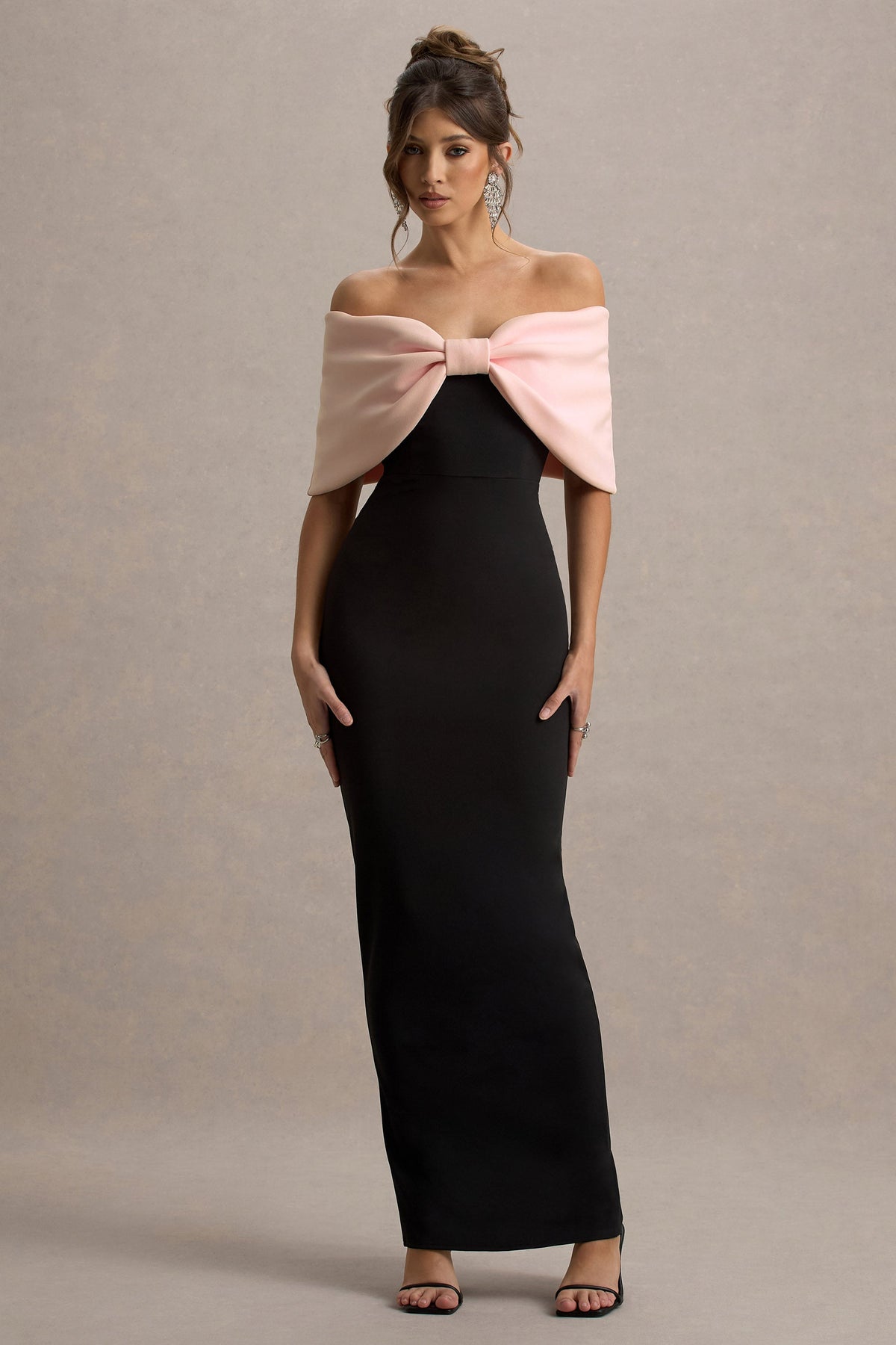 Cornelia | Vestido largo Rosa y Negro Sin Tirantes con Lazo Oversized