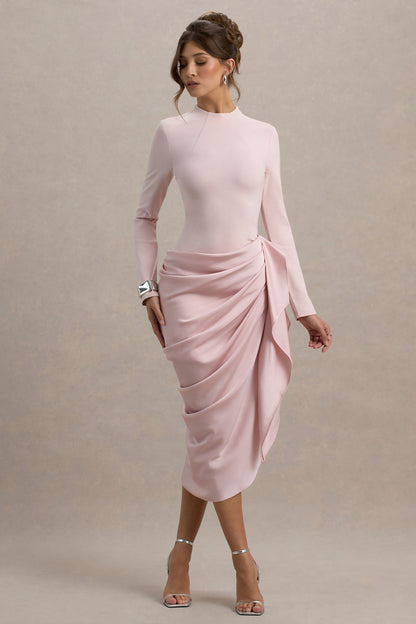 Raffie | Vestido Midi satinado rosa con mangas largas y drapeado lateral