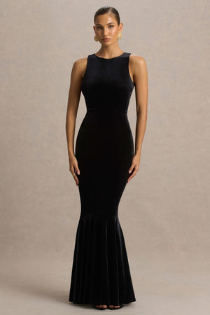 Pippa | Vestido Largo Negro De Terciopelo Con Cuello Redondo Y Cola De Sirena