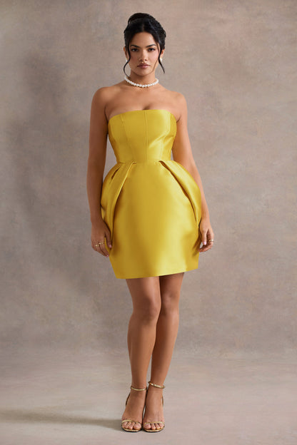 Lovebug | Vestido corto con escote y falda abullonada en color mostaza