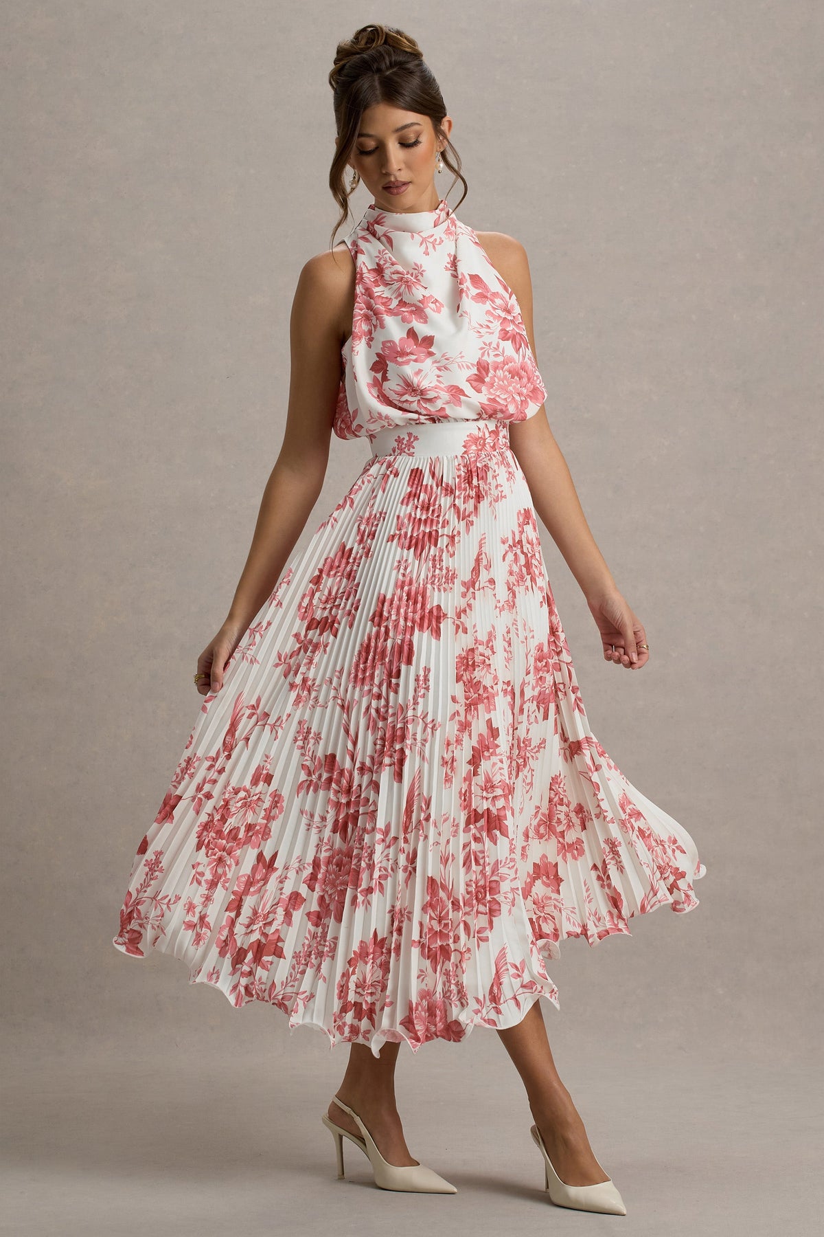 Nila | Vestido midi con estampado floral en colores crema y escote con caída