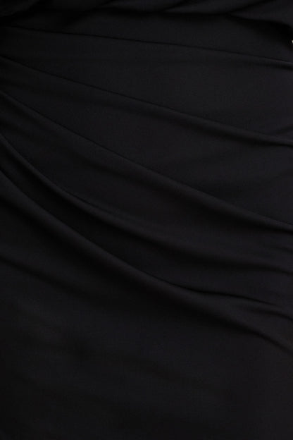 Olivia | Vestido Largo Negro de Escote Asimétrico con Detalle Fruncido y Abertura Frontal