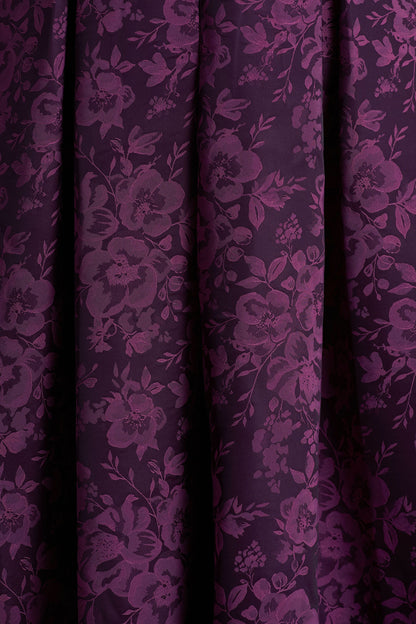 Isabeau | Vestido Midi Morado de Satén con Escote Pronunciado