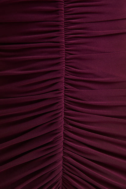 Tami | Vestido Largo de Manga Larga con Escote Profundo en Color Ciruela
