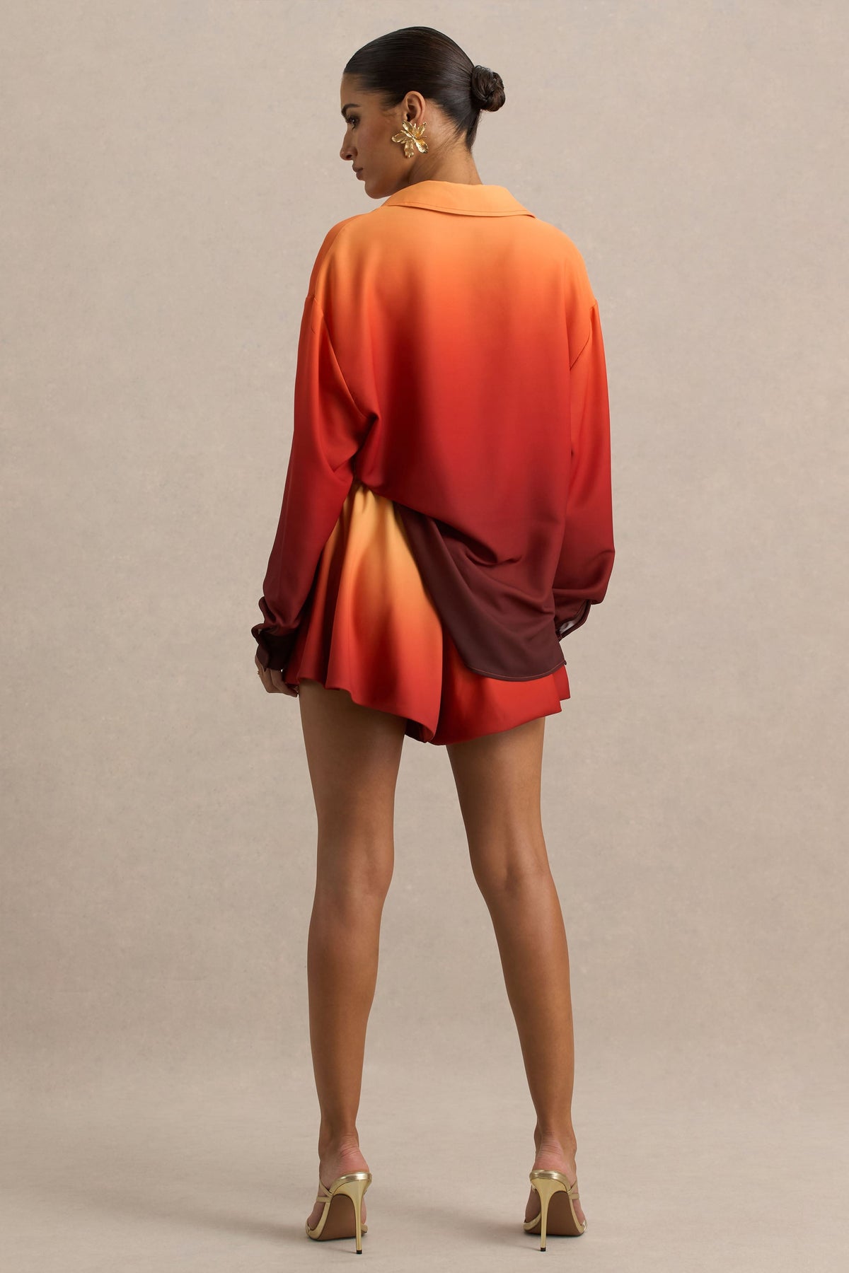Gold Coast | Pantalones cortos satinados con degradado naranja
