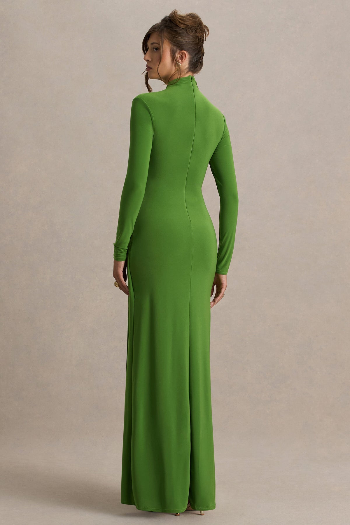 Hourglass | Vestido Largo Verde de Manga Larga con Escote alto, Detalle Cruzado en la Cintura y Abertura Frontal