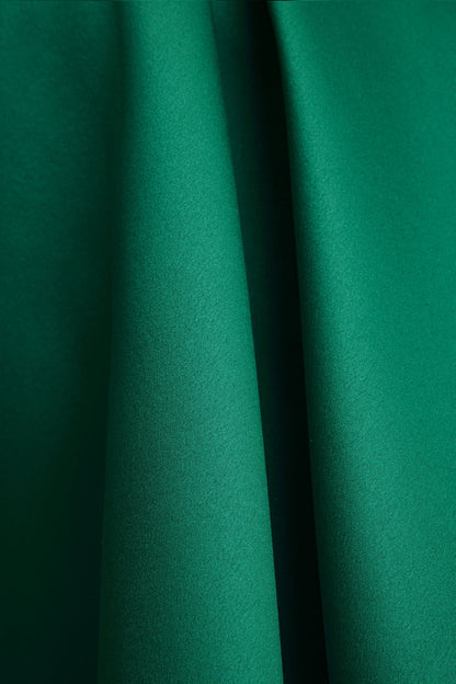 Fleur | Vestido Corto bandeau de satén en verde oscuro
