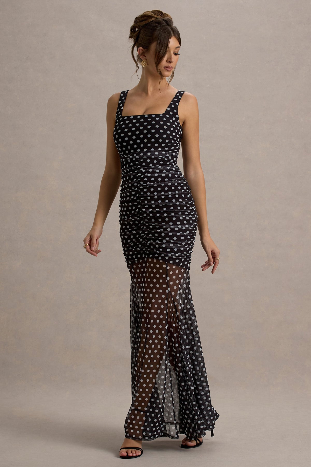 Galaxia | Vestido largo de lunares con malla transparente en el bajo