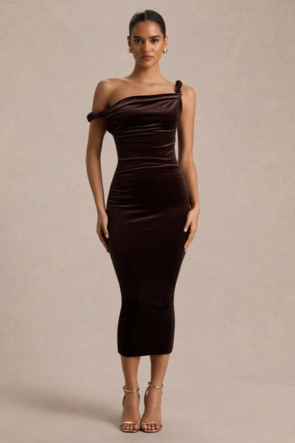 Carella | Vestido Midi Asimétrico de Terciopelo Marrón con Retorcido