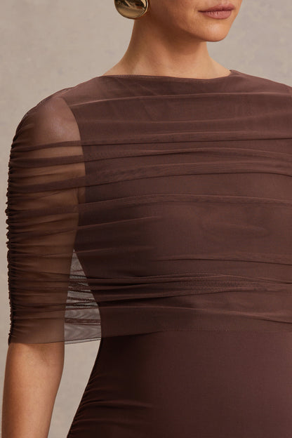 Zaria | Vestido Largo Marrón con Escote Redondo y Capa Superpuesta