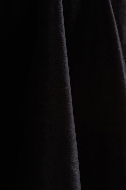 Keeley | Vestido Corto Negro de Terciopelo con Escote Asimétrico y Lazo