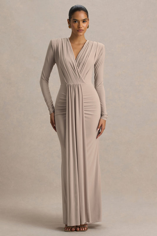 Flashy | Vestido Largo Champagne con Escote Profundo y Detalles Plisados