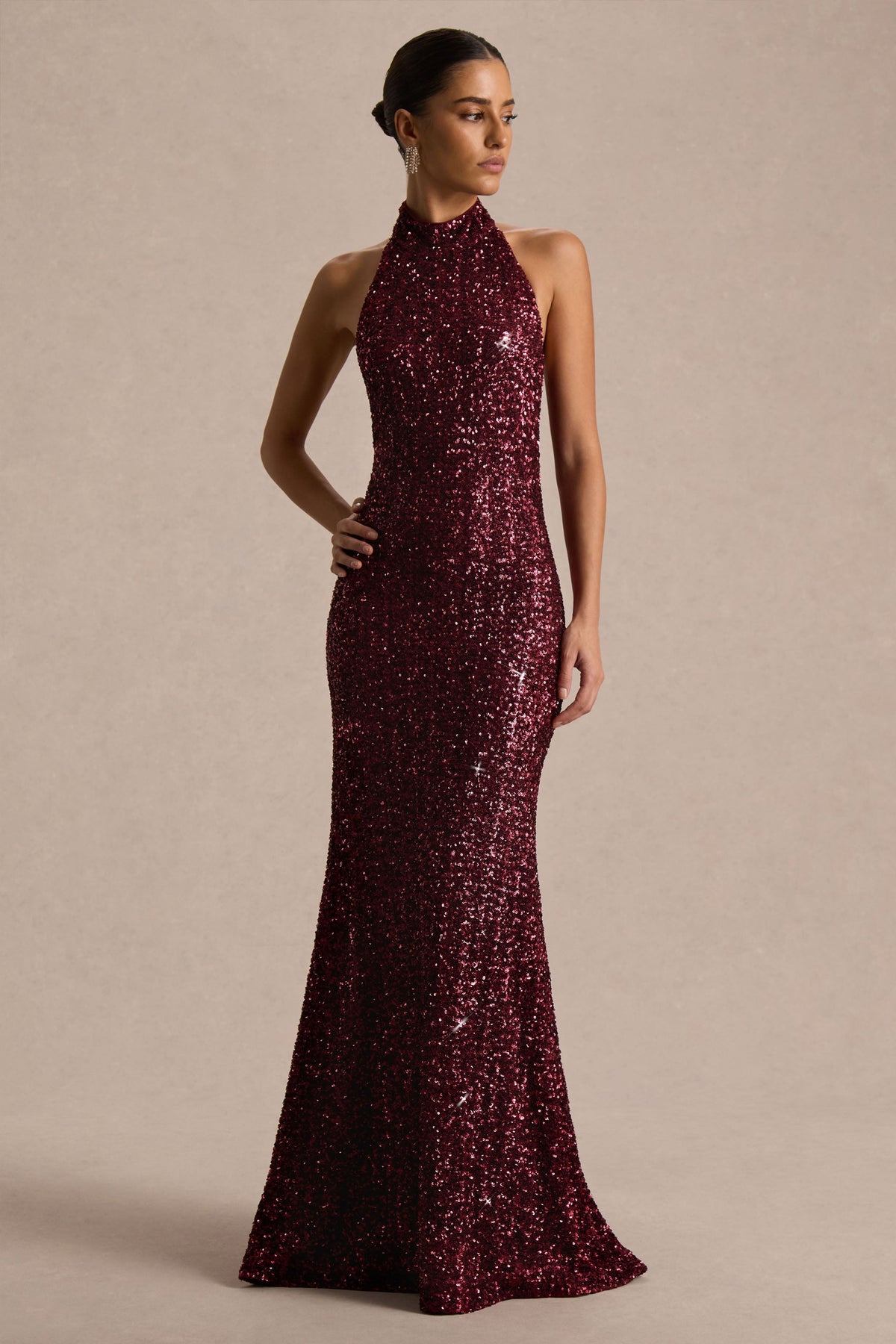 Tulia | Vestido Largo Burdeos de Lentejuelas con Escote Alto