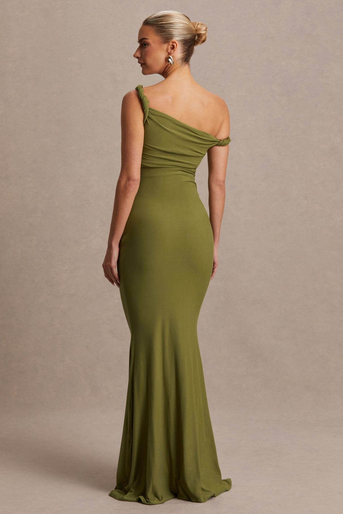 Lita | Vestido Largo premamá color oliva con escote asimétrico retorcido