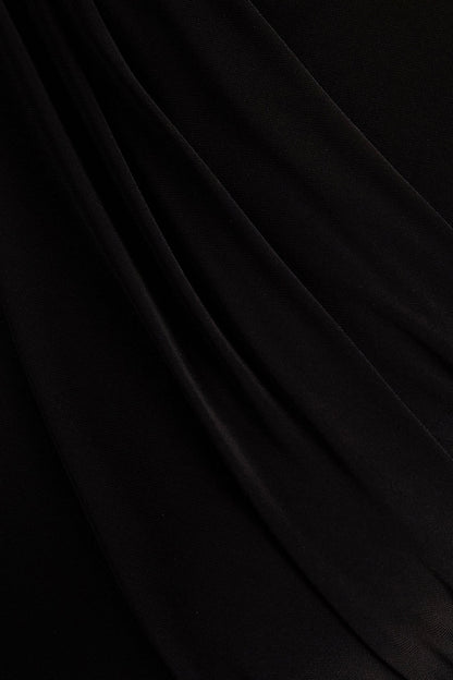 Zora | Vestido Corto Negro con Cuello Redondo y Fajín