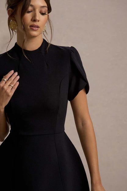 Carabella | Vestido Negro corto de neopreno con mangas cortas