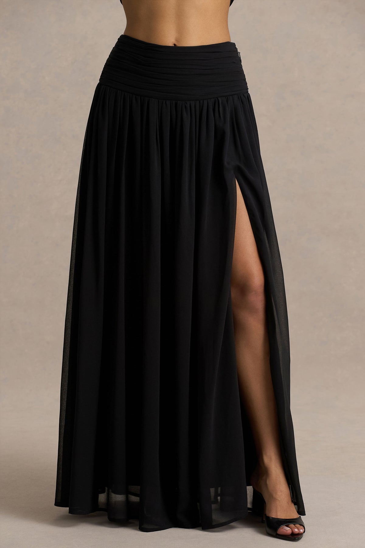 Spencer | Falda Larga Plisada en Chifón Color Negro