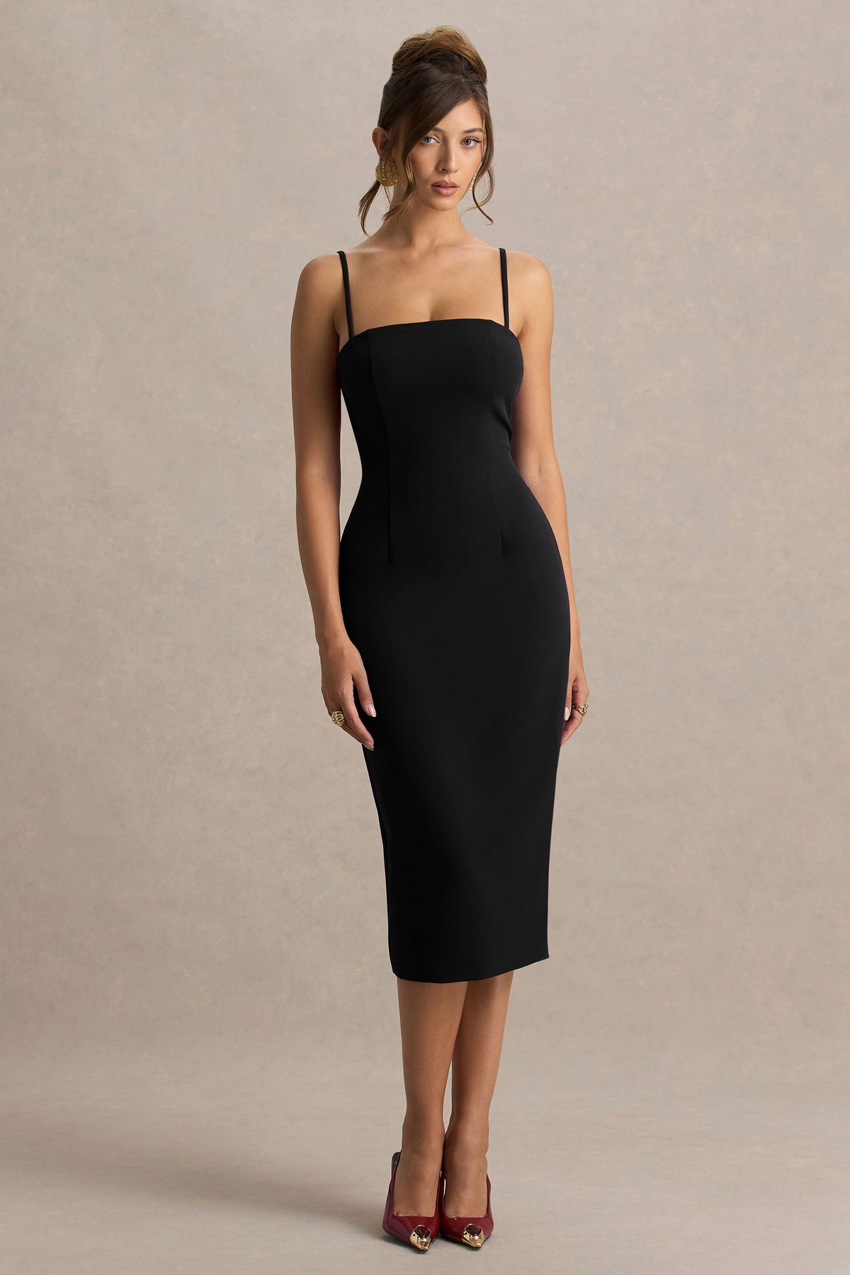 Baylor | Vestido Midi Negro Con Capa Corta Desmontable