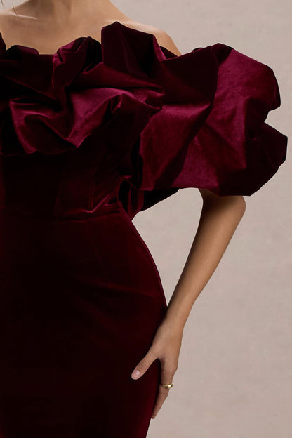 Cecily | Vestido largo de Terciopelo Rojo con Escote Bardot y Detalle de Terciopelo con volantes