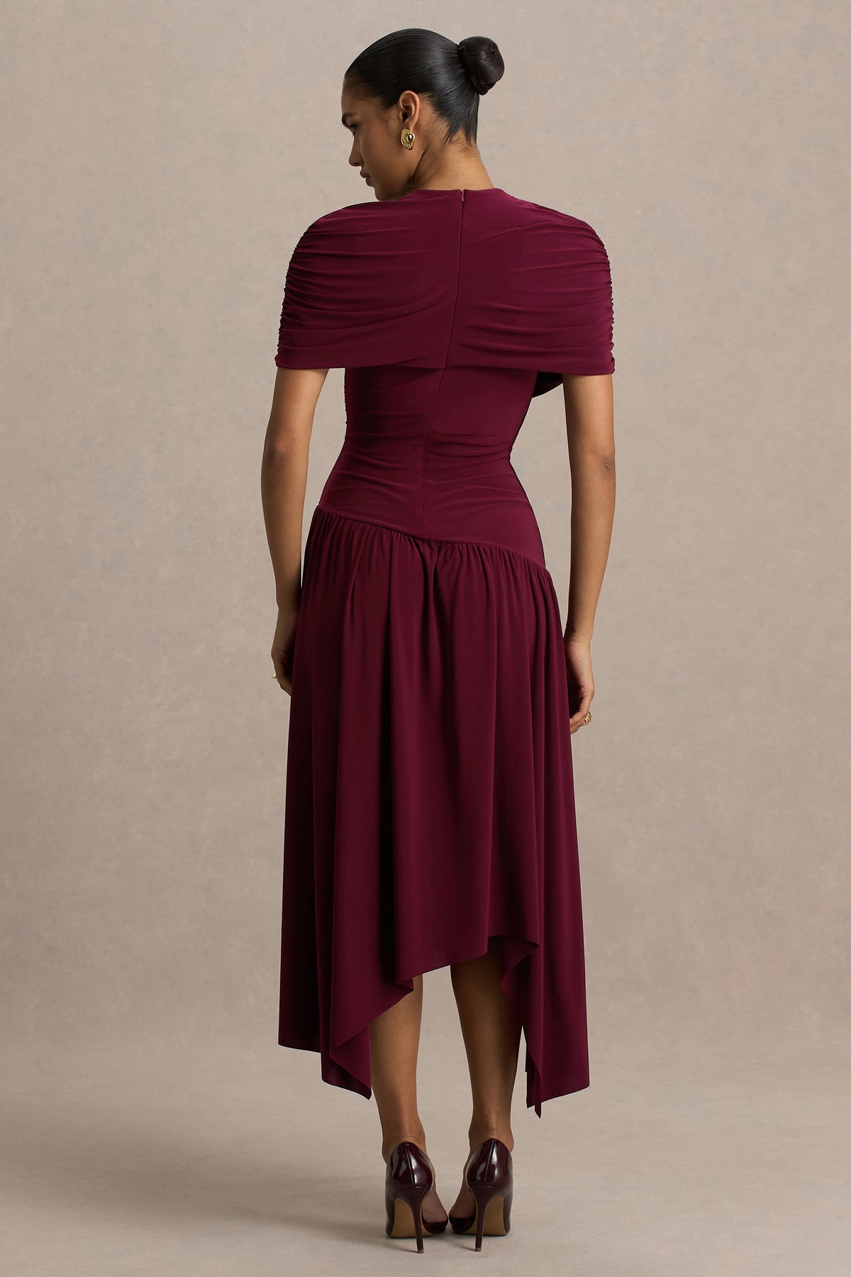 Ione | Vestido Largo Cruzado Burdeos con Dobladillo tipo Pañuelo