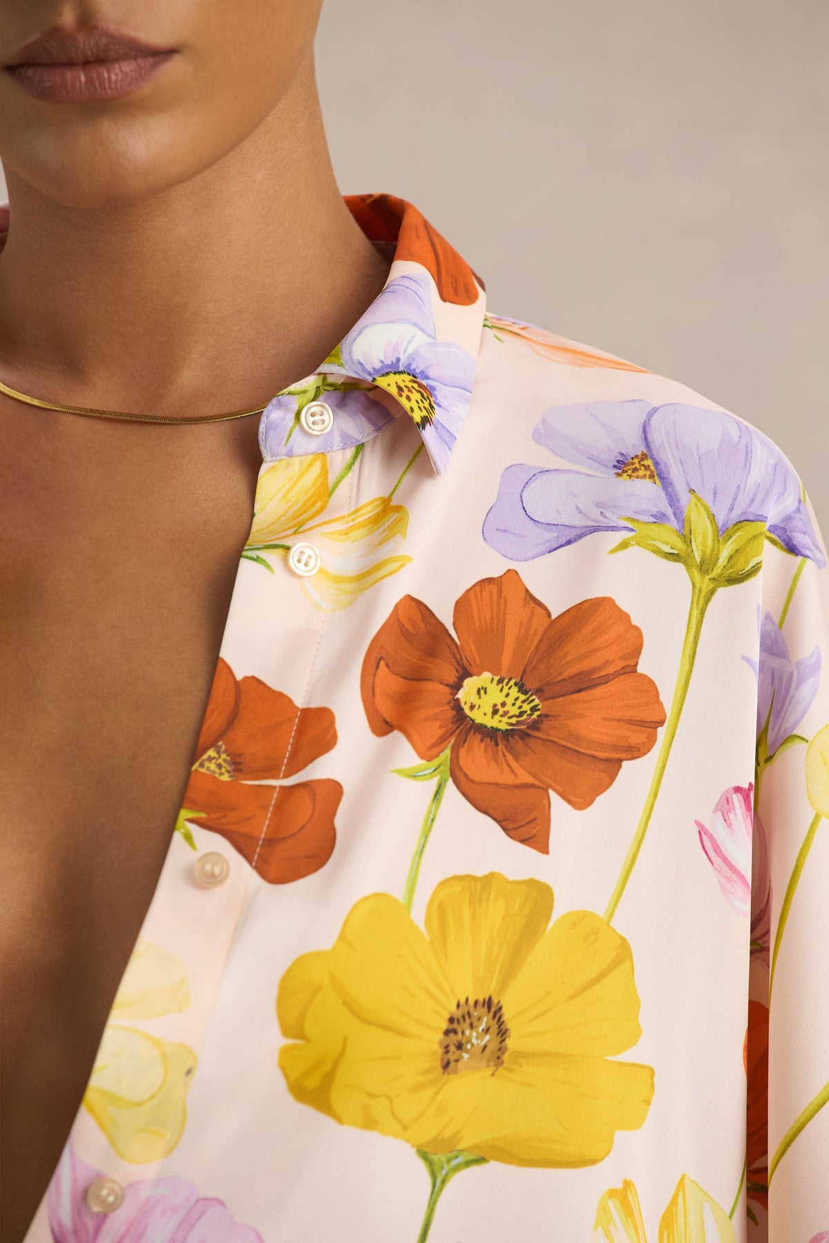 Lolite | Camisa de manga larga de satén con estampado floral